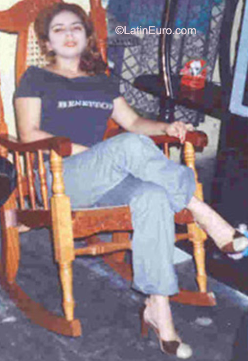 Date this charming Honduras girl Lucy from Puerto Cortes HN479