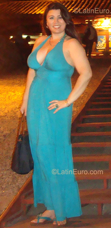 Date this athletic Colombia girl Martha from  CO8548