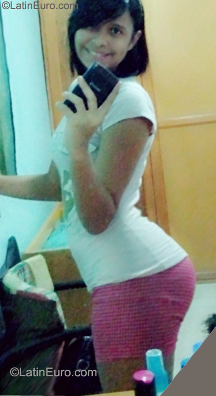 Date this funny Dominican Republic girl Miranda28 from Puerto Plata DO9883