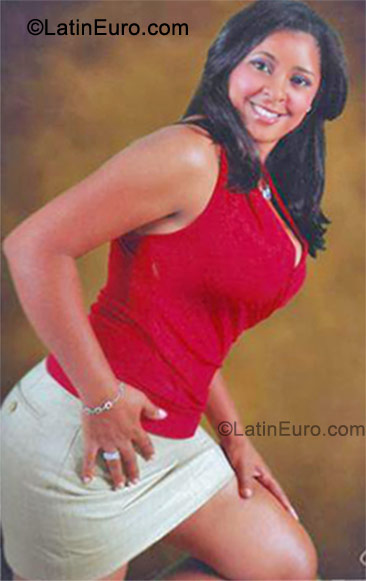 Date this beautiful Dominican Republic girl Lina from Santiago DO9929