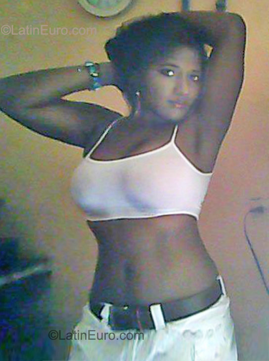 Date this tall Colombia girl Ingrid from Cartagena CO8774