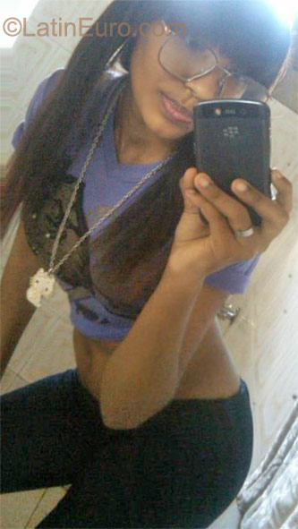 Date this foxy Dominican Republic girl Flordelis from Santo Domingo DO9975