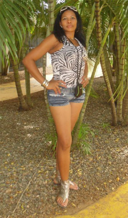 Date this delightful Dominican Republic girl Odalis from Republica Dominicana DO10003