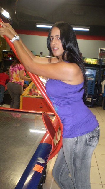 Date this attractive Dominican Republic girl Kenia2888 from Santiago DO10064