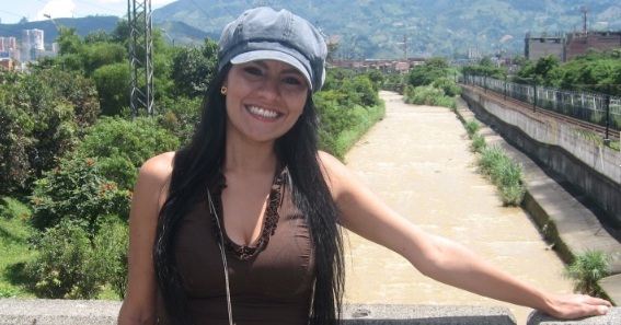 Date this delightful Colombia girl Patricia from Medellin CO8960