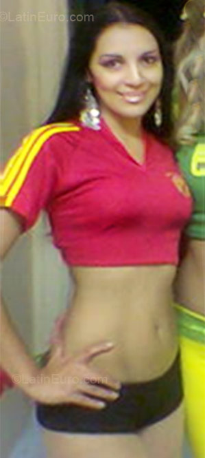 Date this beautiful El Salvador girl Nina from San Salvador SV29