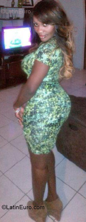 Date this attractive Jamaica girl Marsha from Kingston JM403