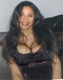 Date this hard body Germany girl Quirly from Munchen DE275