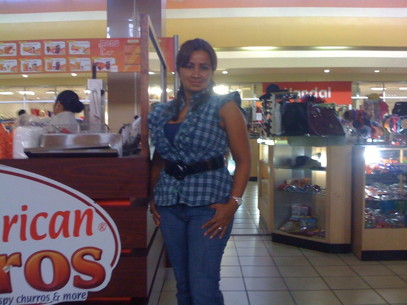 Date this tall Honduras girl Marmel from La Ceiba, Atlantida HN529
