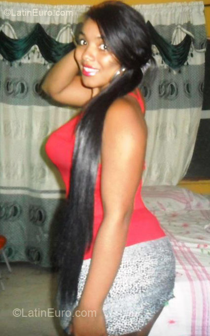 Date this funny Colombia girl Anly from Cali CO9139