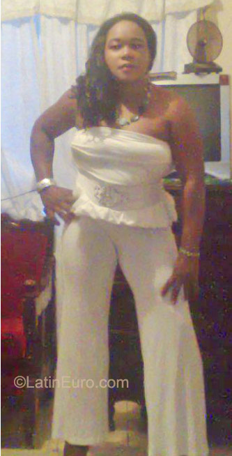 Date this nice looking Jamaica girl Cassandra from Kingston JM418