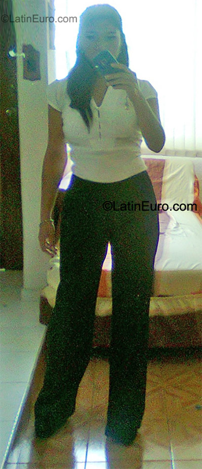 Date this athletic Mexico girl Ariana from Puebla MX592