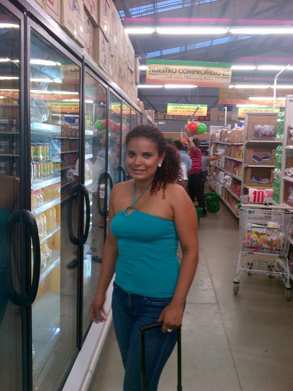 Date this cute Honduras girl Nelsy from Ceiba, Atlantida HN556