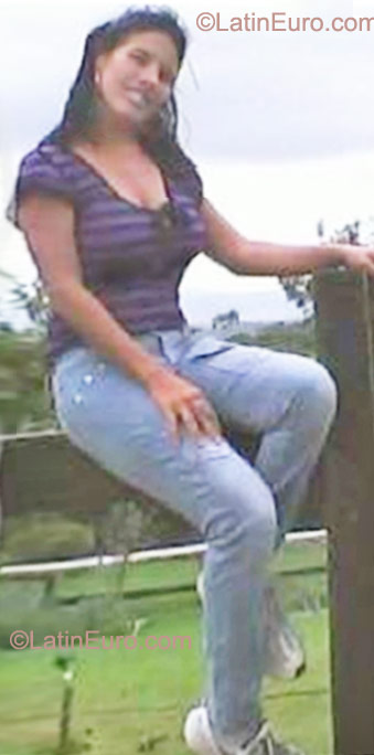 Date this athletic Brazil girl Izabel from Recife BR6300