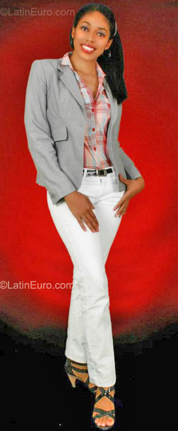 Date this cute Honduras girl Cindy from Tegucigalpa HN560