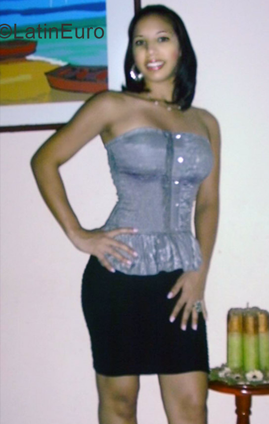 Date this fun Dominican Republic girl Lissa from Santiago DO10299