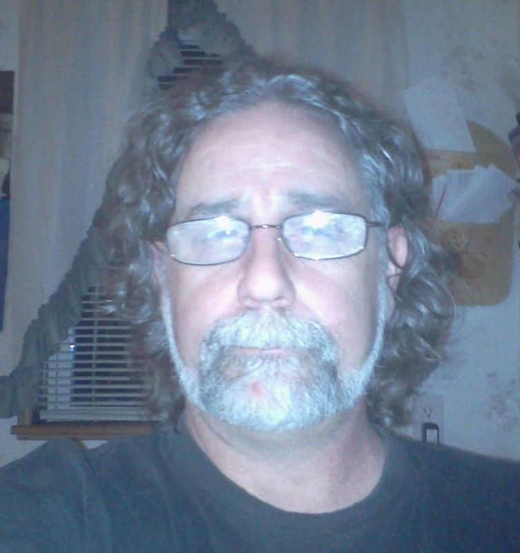 Date this nice looking United States man Anthony from Hayward US12219