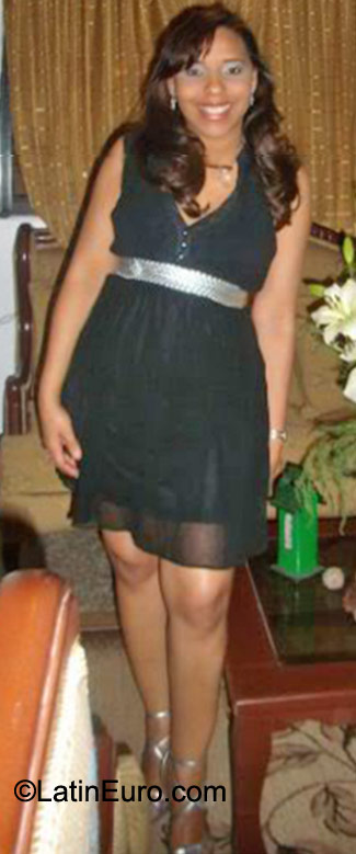 Date this delightful Dominican Republic girl Mily from Santo Domingo DO10394