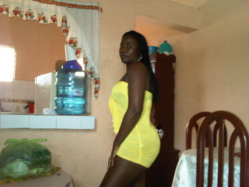 Date this athletic Dominican Republic girl THANIA from Villa Hermosa DO10401