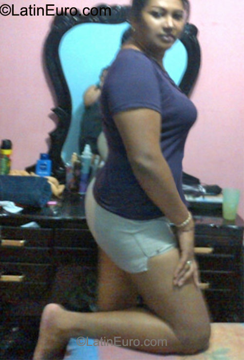 Date this exotic Honduras girl Lesbia from Tocoa HN593