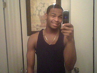 Date this athletic United States man PrettybSwag94 from University Park US12363
