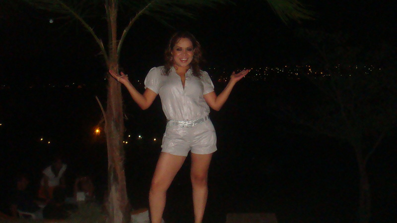 Date this happy Mexico girl Sexyfille-28 from Puebla MX640