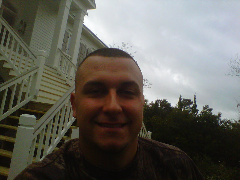 Date this tall United States man David99 from Foley US12420