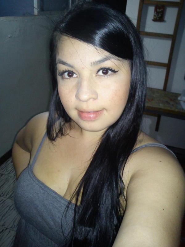 Date this nice looking Colombia girl Mimi from Medellin CO9542