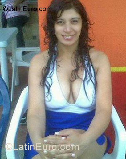 Date this voluptuous Colombia girl Sandra from Bogota CO9547