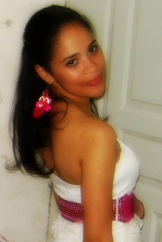 Date this exotic United States girl Tatamona from Florida US12443