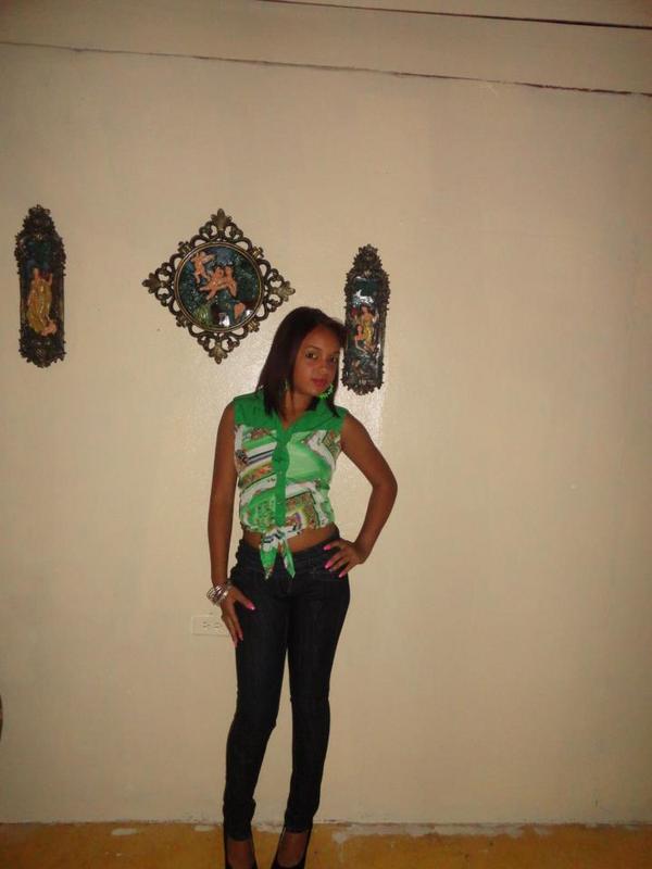 Date this lovely Dominican Republic girl Dania from Santiago DO10558