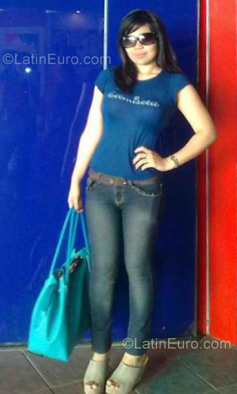 Date this fun Philippines girl Marie from Paranaque PH449