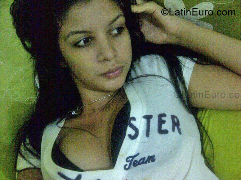 Date this exotic Dominican Republic girl Marina from Santo Domingo DO10583