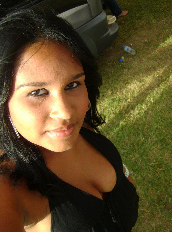 Date this delightful Brazil girl Rafaella from Cuiaba BR6518
