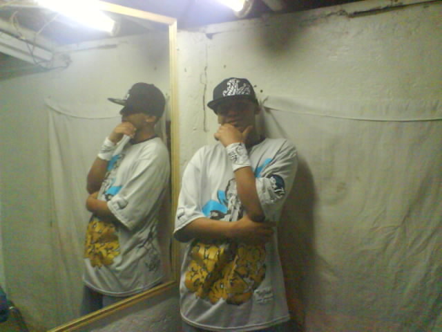 Date this happy Colombia man Pipe from Medellin CO9636