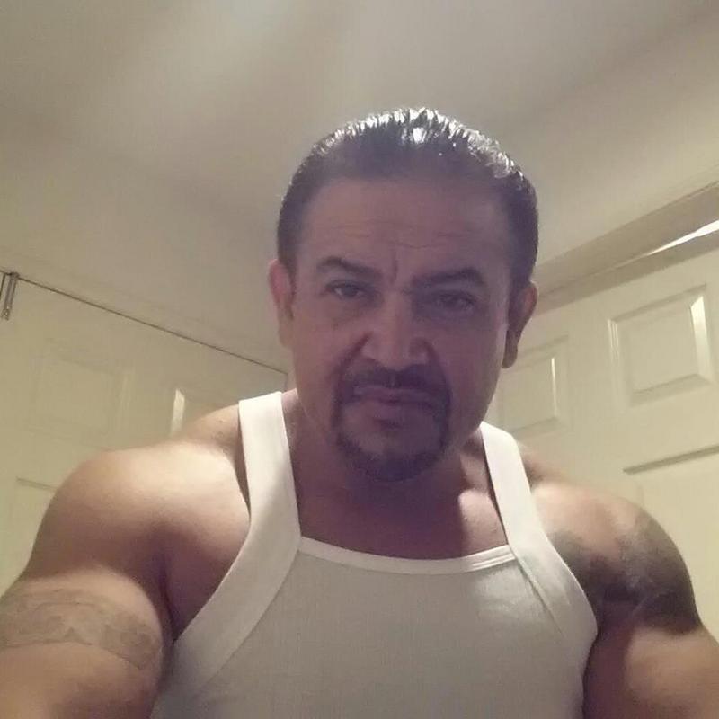 Date this cute United States man Travieso69 from Newport Beach US12525