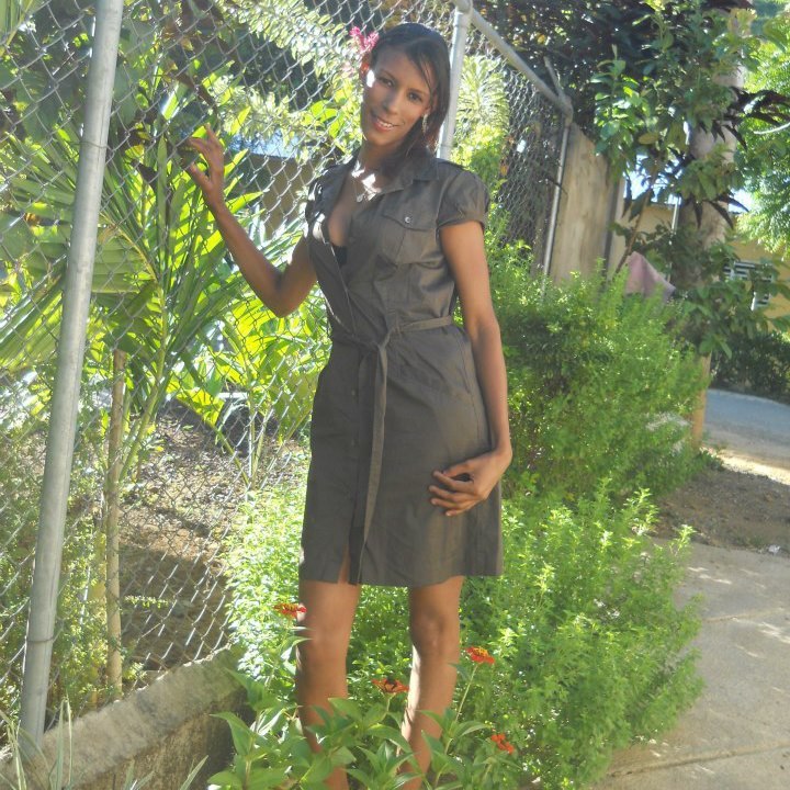 Date this cute Dominican Republic girl Roberta from Santiago DO10668