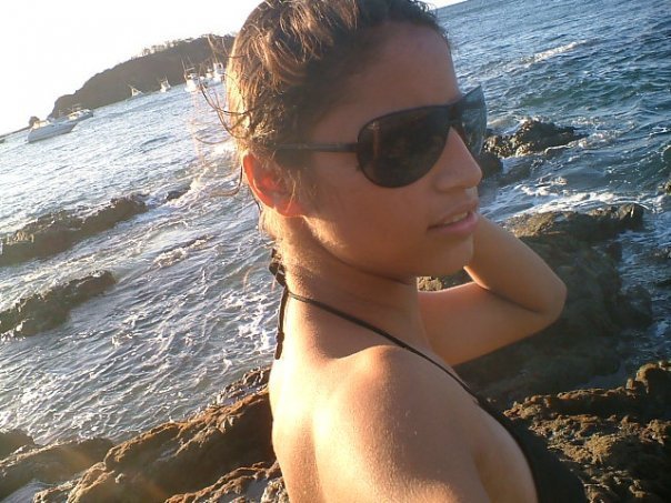 Date this fun Costa Rica girl Adriana from Liberia CR206