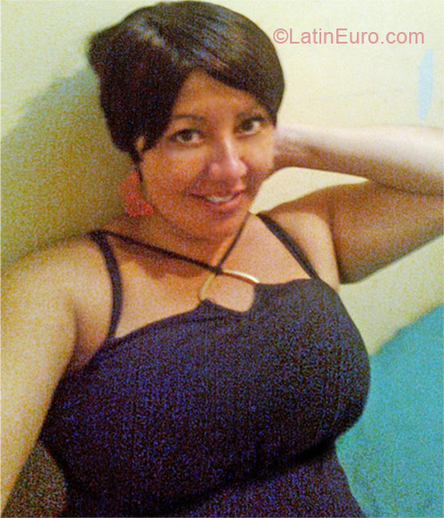 Date this pretty Costa Rica girl Jesi from Alajuela CR207