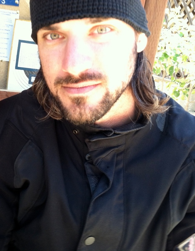 Date this athletic United States man Windsong from Ozark mtns US12591