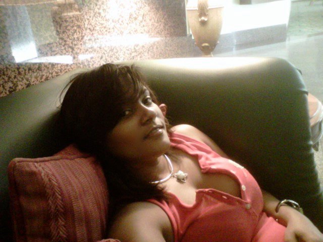 Date this lovely Dominican Republic girl Dramuelita from  KN2