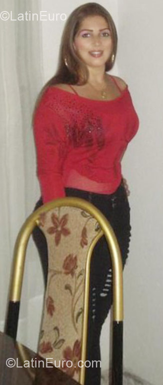 Date this cute Colombia girl Jhoanna from Cali CO9841