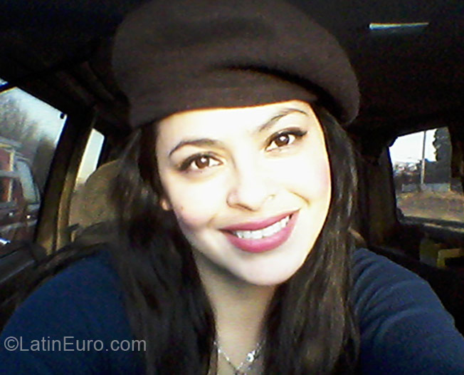 Date this happy Mexico girl Patricia from Chihuahua MX670