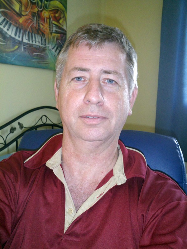 Date this happy Dominican Republic man Erik from Santo Domingo DO10782