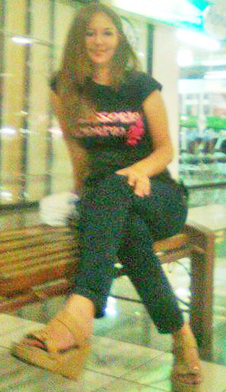 Date this hot Costa Rica girl Viviana33 from San Jose CR215