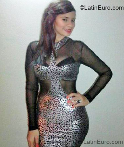 Date this athletic Dominican Republic girl Raimi from San Francisco De Macoris DO10806