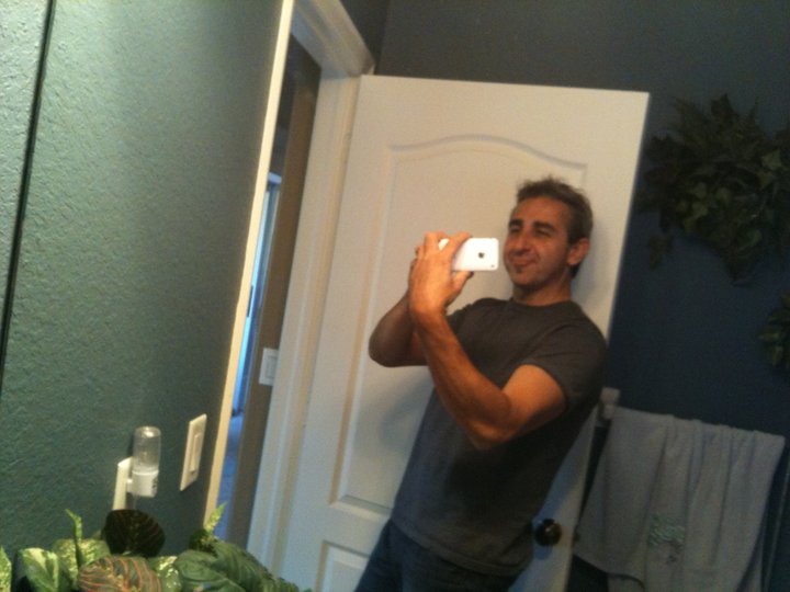 Date this exotic United States man Harry from Fort Myers US12707