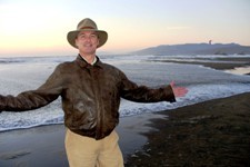 Date this tall United States man Adrian from Oakland US12715