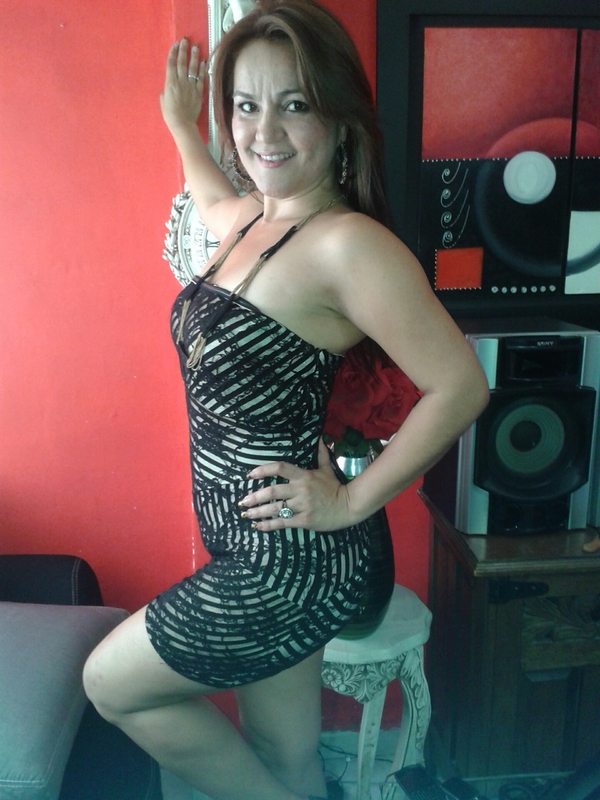 Date this beautiful Colombia girl DINORA ASTRID from Barranquilla CO9986