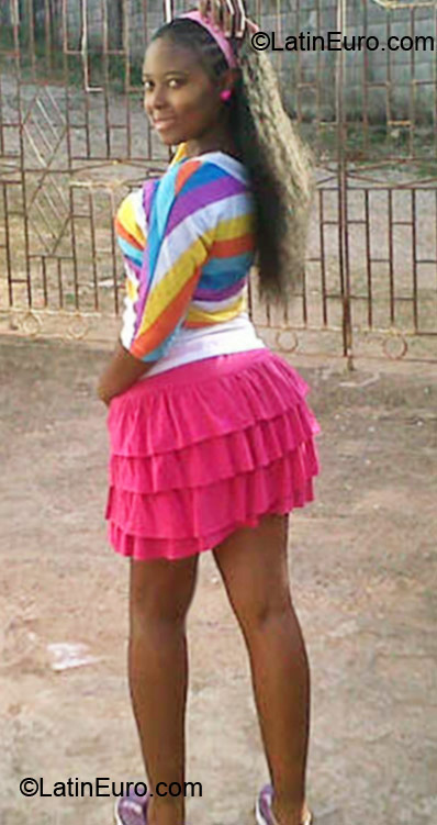 Date this hot Jamaica girl April from May Pen JM511